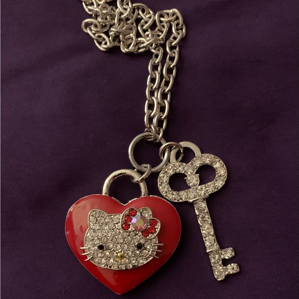 COPY - NWT Hello Kitty Heart & Key Necklace